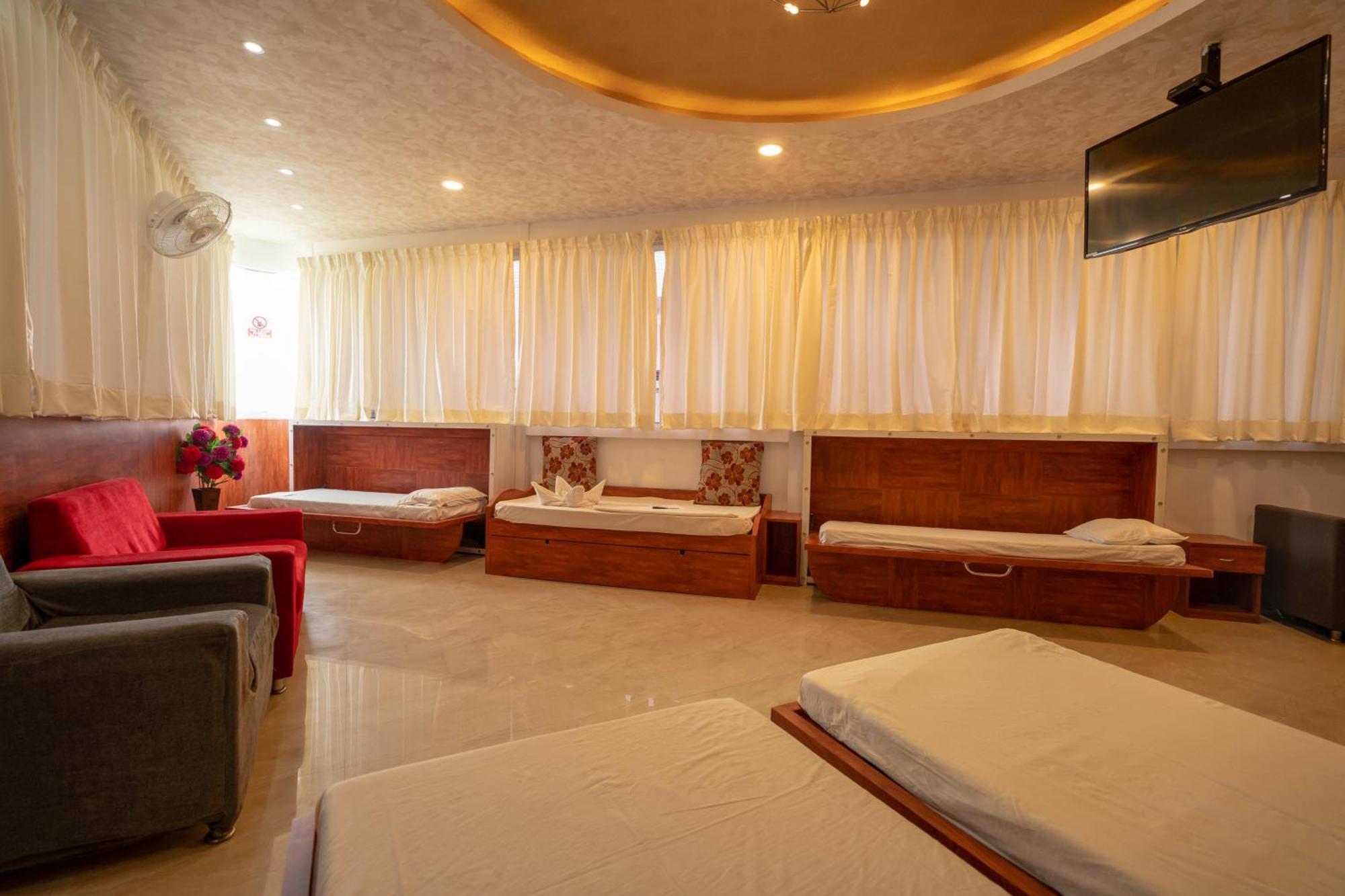 Seasons Suites Koramangala Бангалор Номер фото