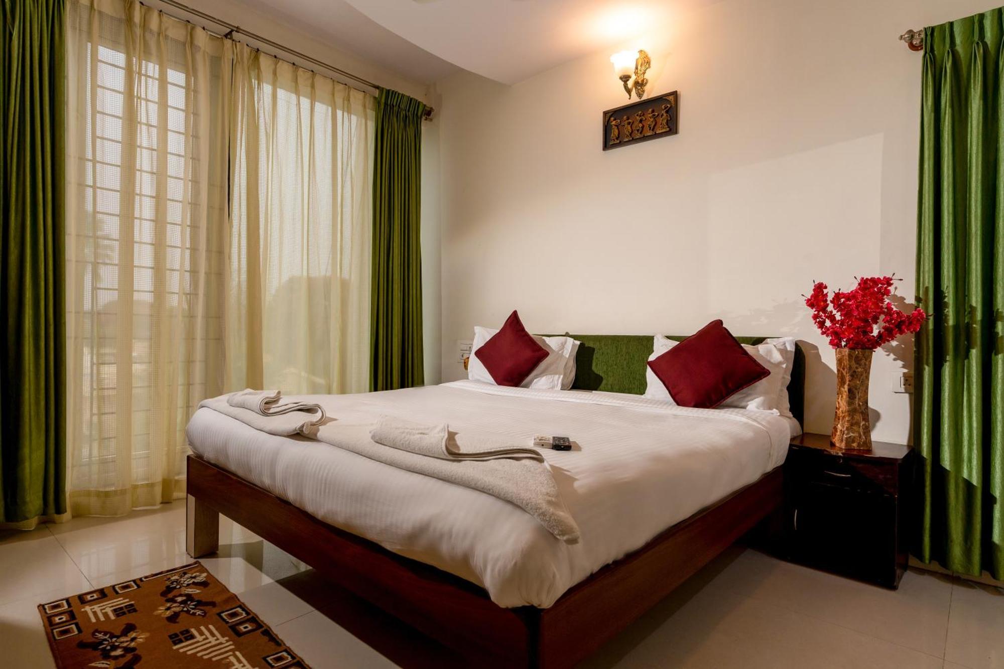 Seasons Suites Koramangala Бангалор Экстерьер фото