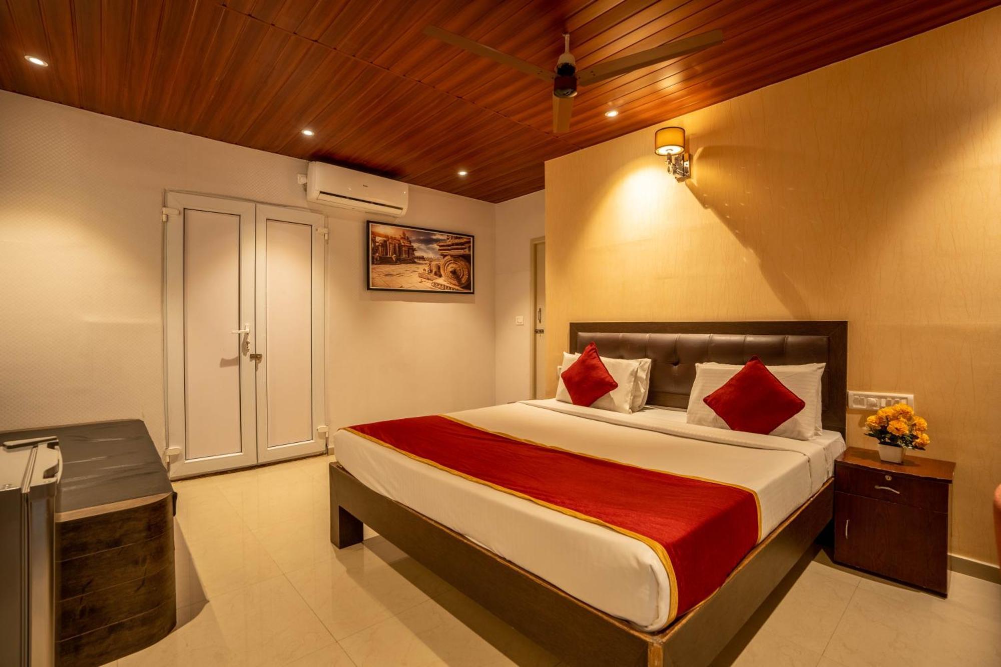 Seasons Suites Koramangala Бангалор Экстерьер фото