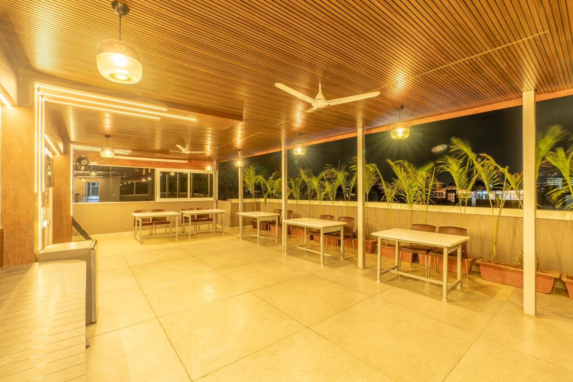 Seasons Suites Koramangala Бангалор Экстерьер фото